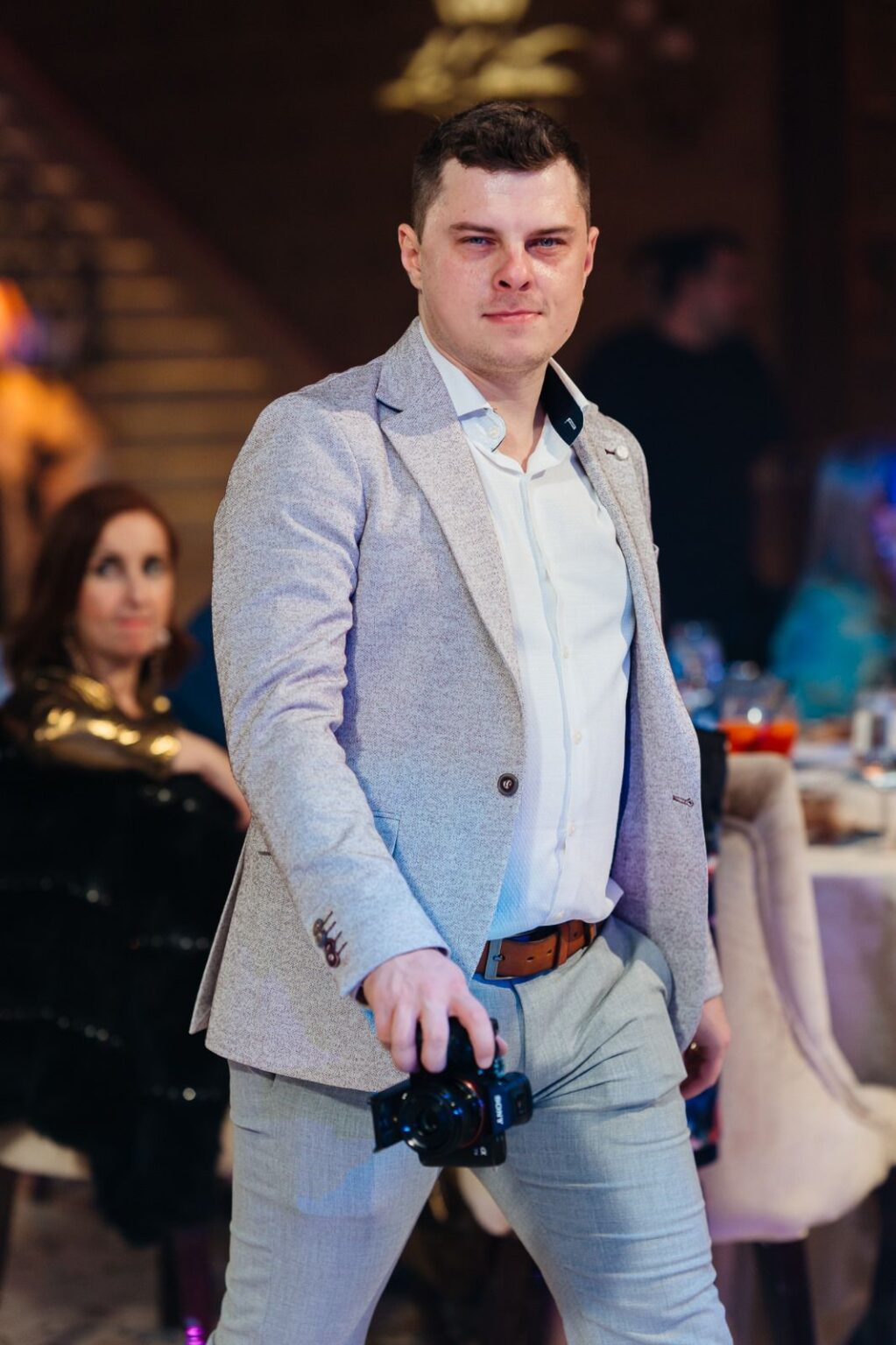 Cameraman Nunta Profesionist Servicii Cinematice de Filmare Video Nunti